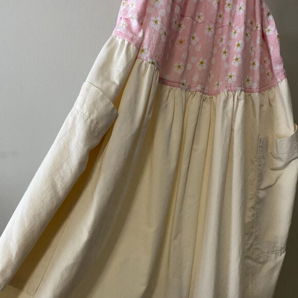 Handmade Plus Size Cotton Pink Cream Floral Elastic Straps Patch Pockets Dress - Picture 5 of 11